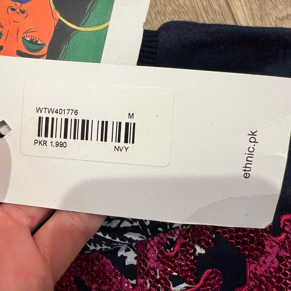 ETHNIC WESTERN Women's Mickey Mouse Paisley Sweatshirt Size M In Navy - Picture 7 of 8